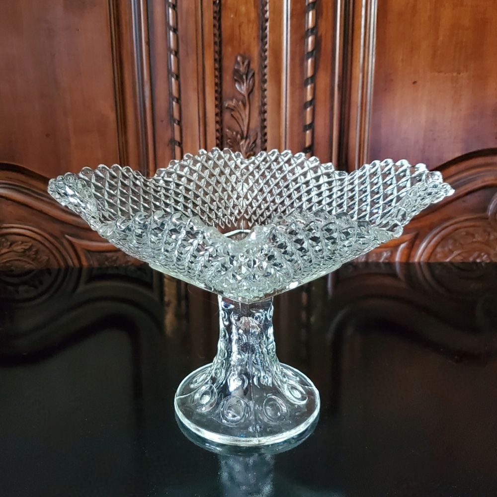 1950s L.E. Smith Diamond Point Ruffle Edged Compote
